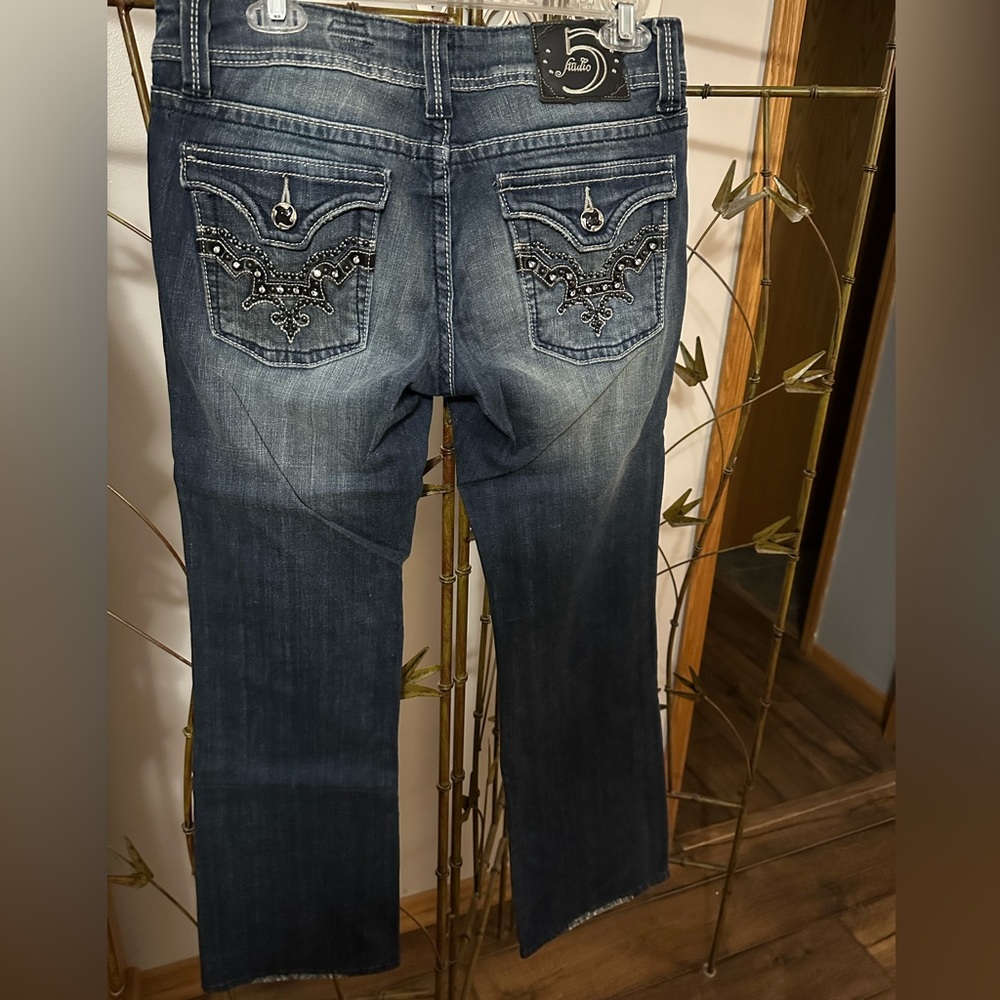 Studio 5 Boot cut mid-rise denim.  NWOT size 7x33. - Picture 3 of 6